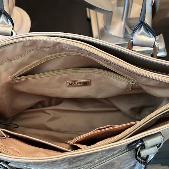 Giani Bernini Purse‼️  - Picture 5 of 10